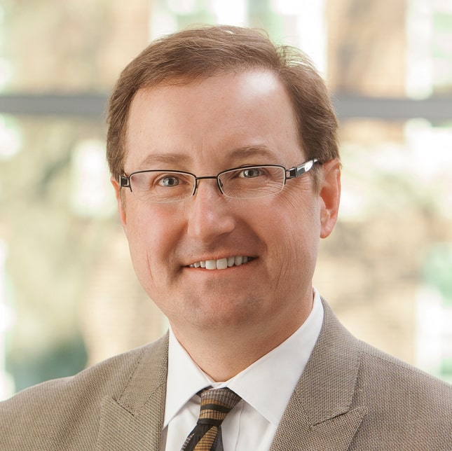 Chris Kratochvil headshot