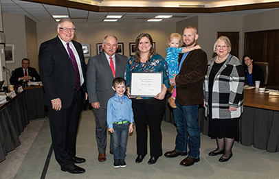 Katherine Shinn receiving a Kudos award