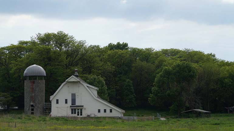 Glacier Creek Prairie barn