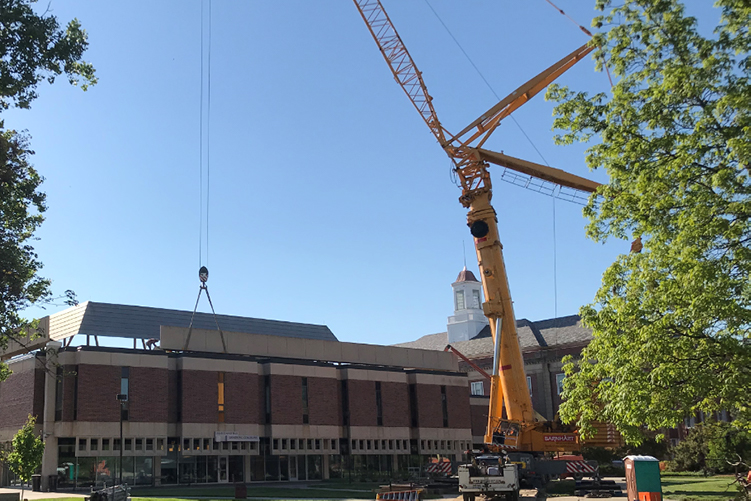 Crane outside of Love Library
