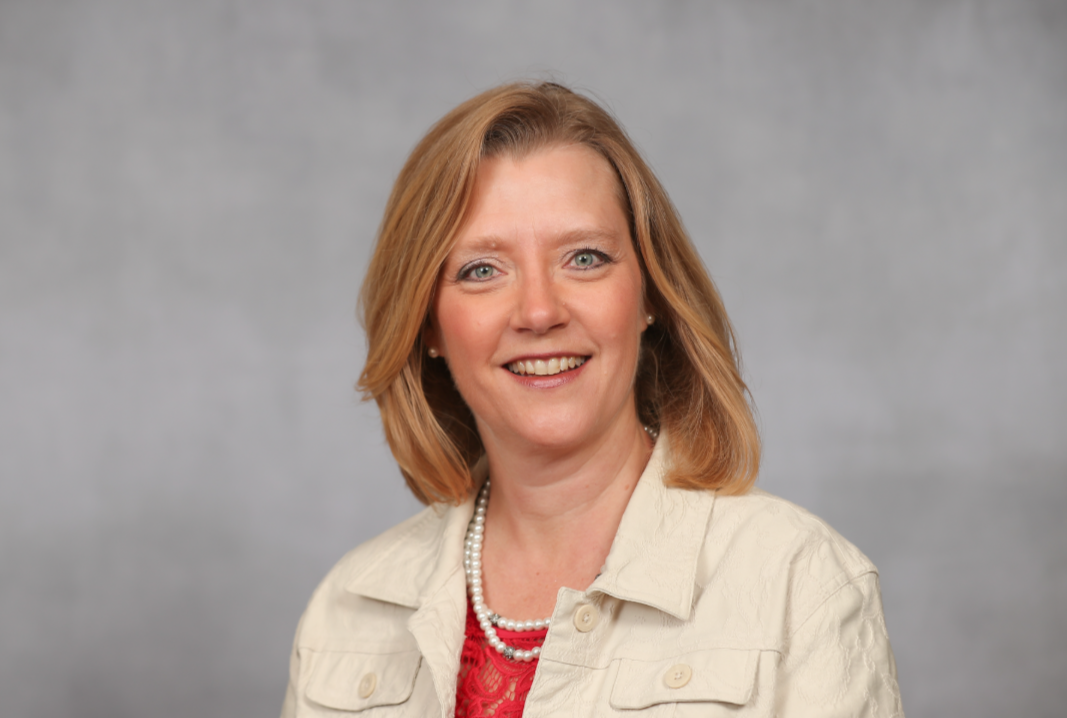 Professional photo of Angie Rushman.